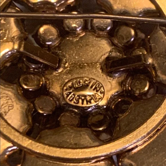 Vintage Brooch-Made in Austria - Picture 5 of 5